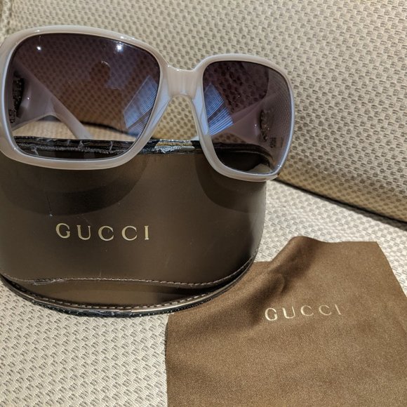 Gucci 3058/S Sunglasses with Gold Heart main image 11
